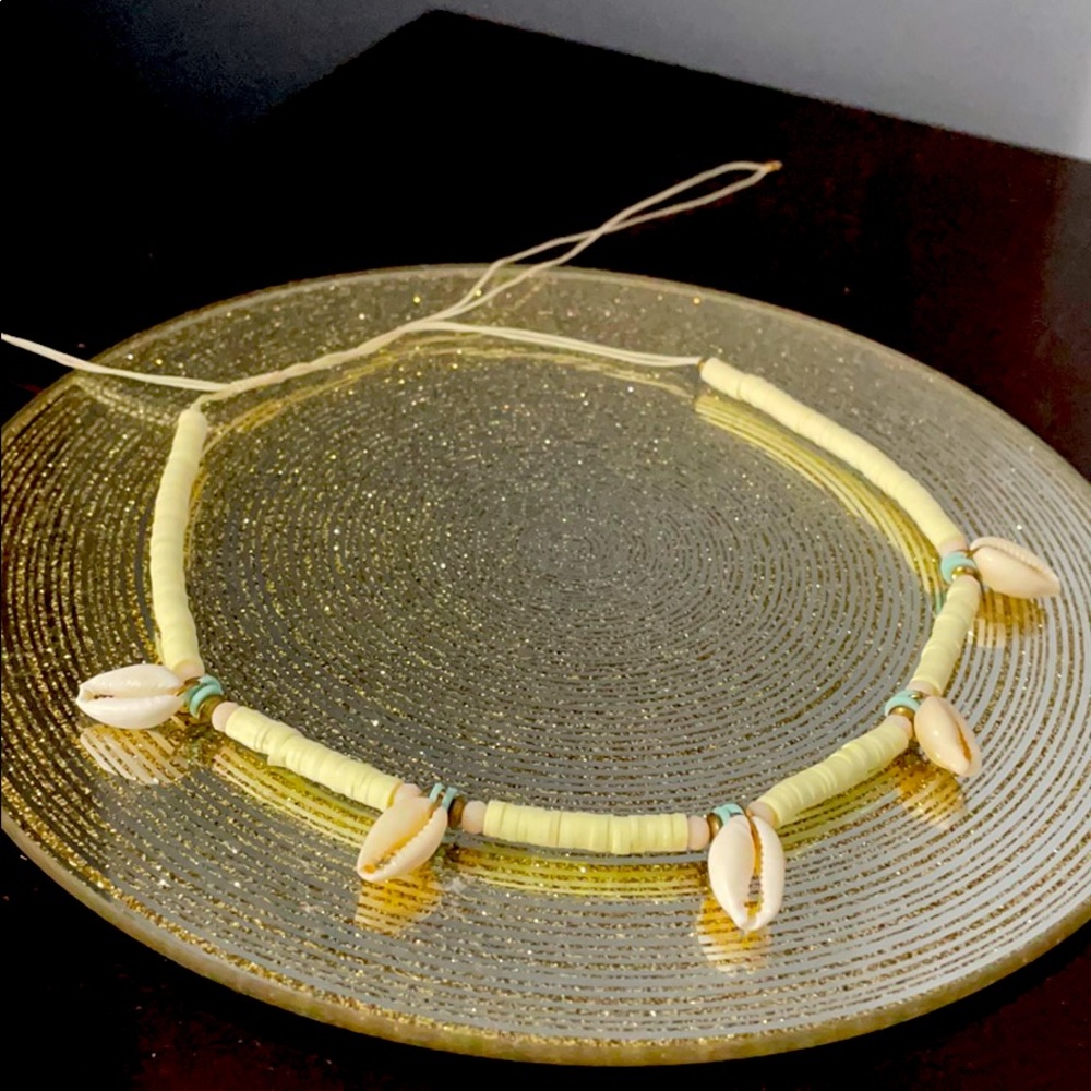 Extended necklace (Light yellow)